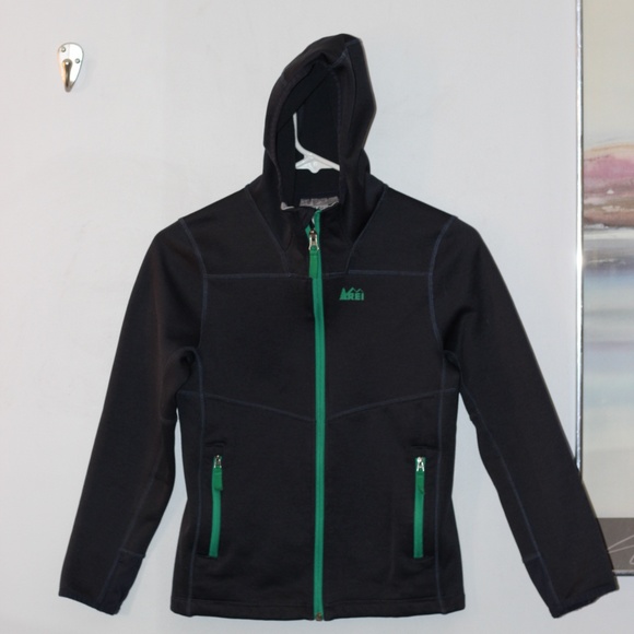 REI Other - REI Black Green Softshell Jacket Coat Boys M 10-12